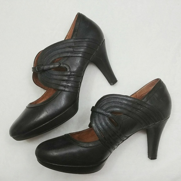 clarks indigo black pumps